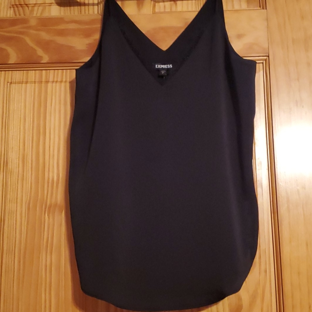 Express black V-neck tank top. flowing fit curved hemline NWT Small